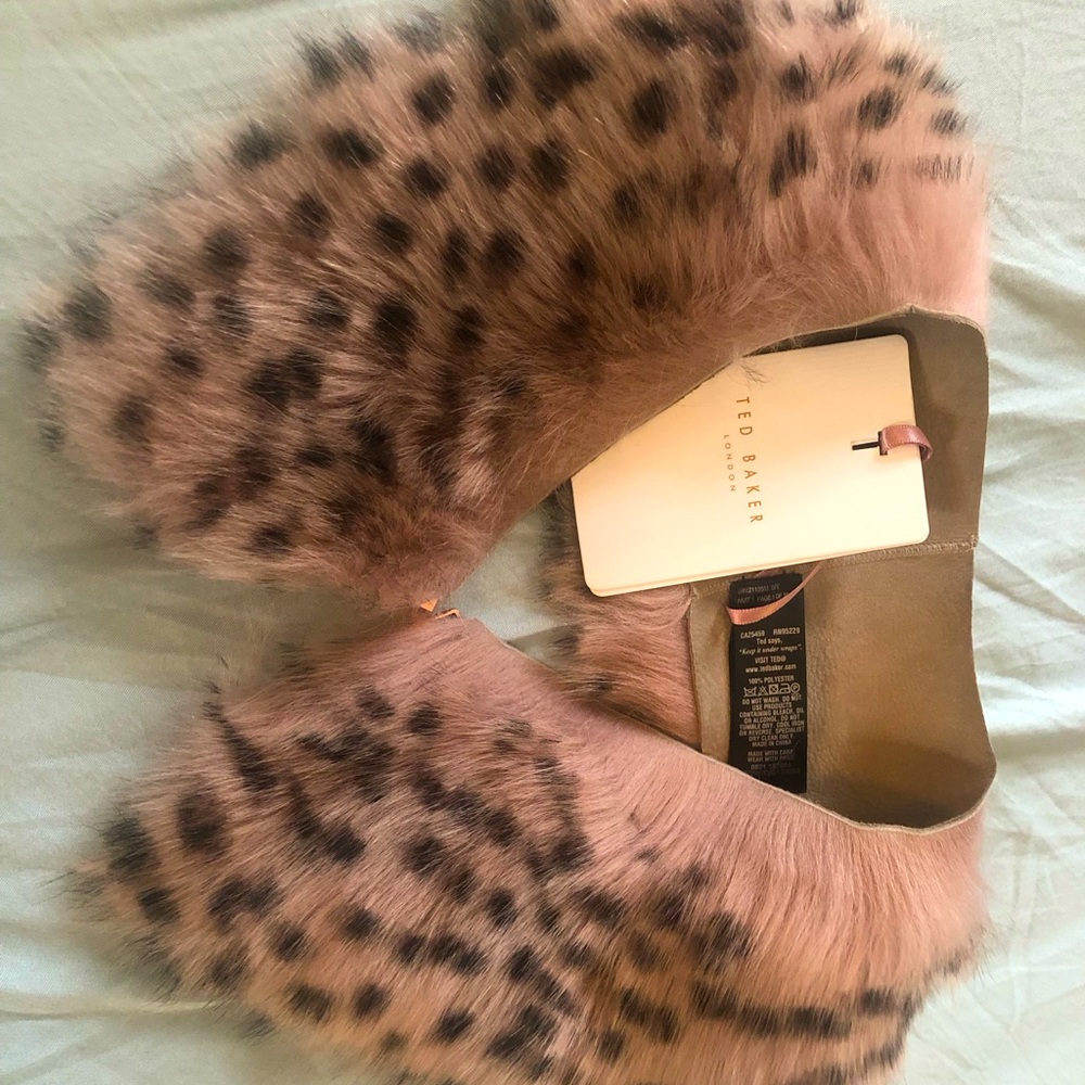 Ted Baker Leopards Printed Faux Fur Collar